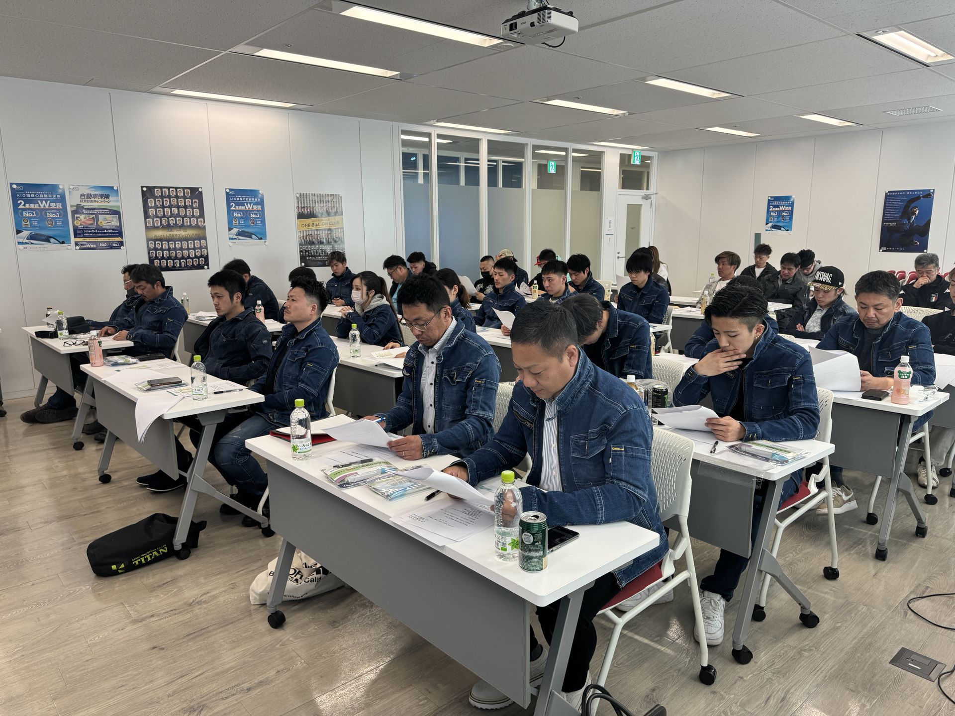 2024-04-03 15.43.49_ec86ff11..